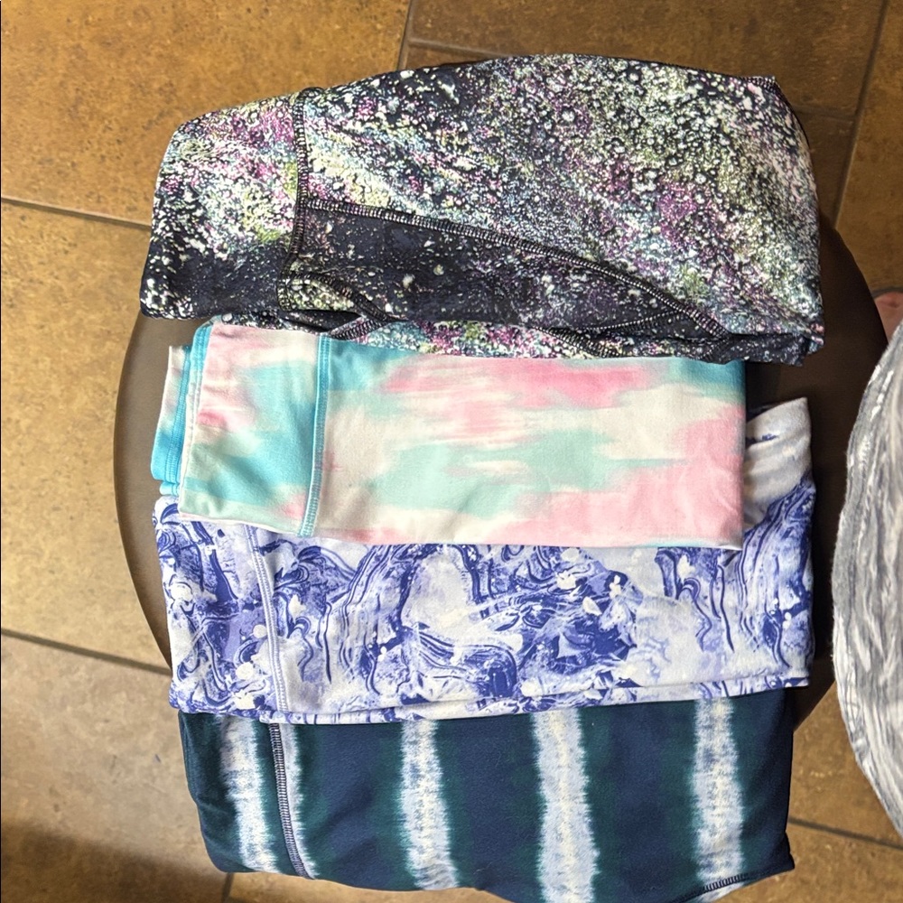 Set of 4 girls leggings size 6x 7